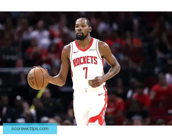 火箭更衣室泼水庆祝杜兰特超越乔丹 赤膊领取比赛用球回忆经典时刻